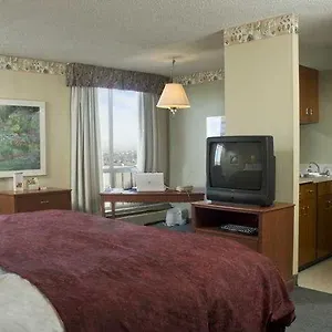 5 Downtown Hotel